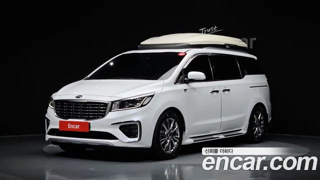 Kia Carnival — экстерьер