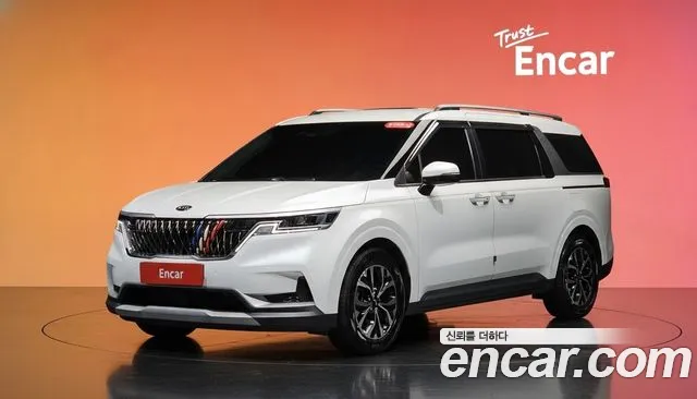 Kia Carnival — экстерьер