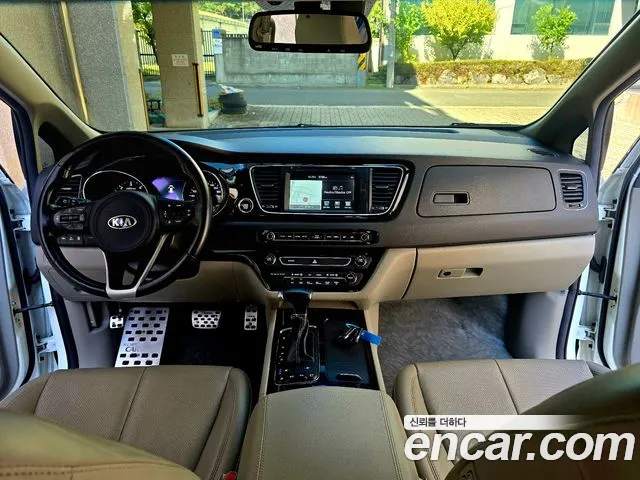 Kia Carnival — интерьер