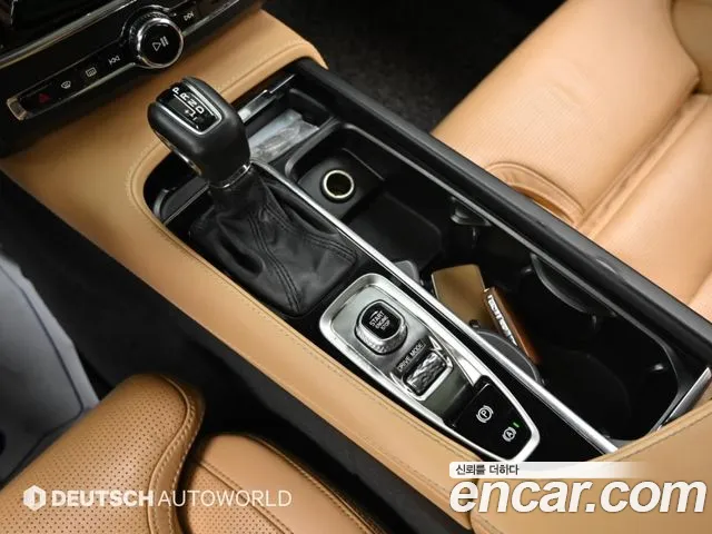 Volvo S90 — интерьер