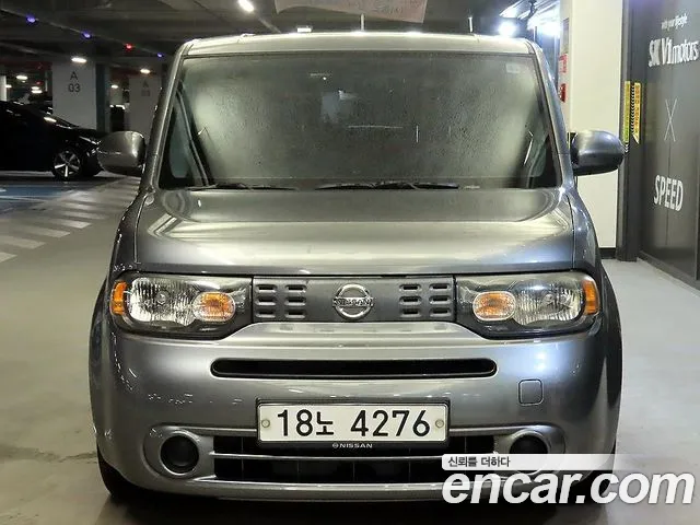 Nissan Cube — интерьер