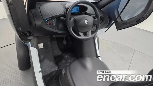 Renault Korea Twizy — интерьер