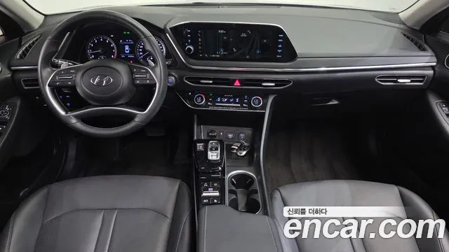 Hyundai Sonata — интерьер