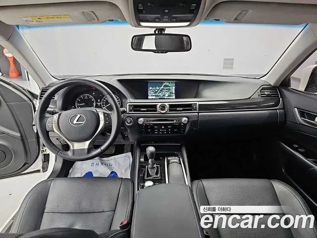 Lexus GS — интерьер