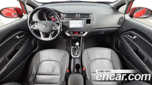 Kia Pride — интерьер