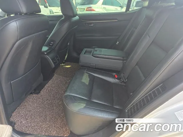 Lexus ES — интерьер