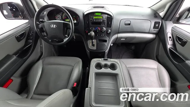 Hyundai Starex — интерьер