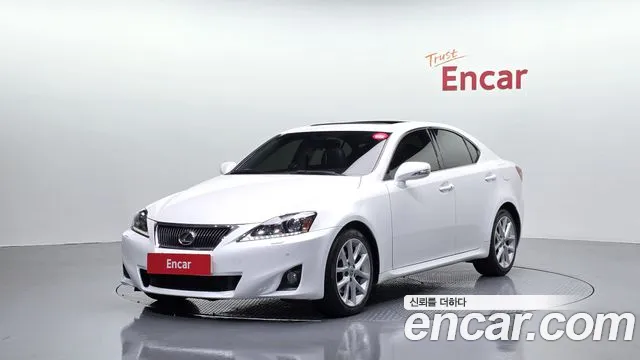 Lexus IS — экстерьер