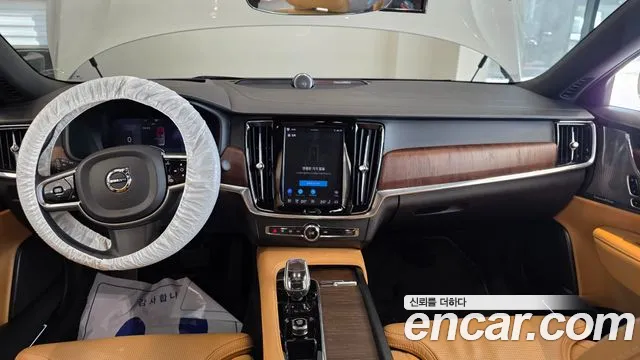 Volvo S90 — интерьер