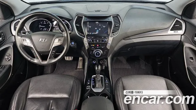 Hyundai Santa Fe — интерьер
