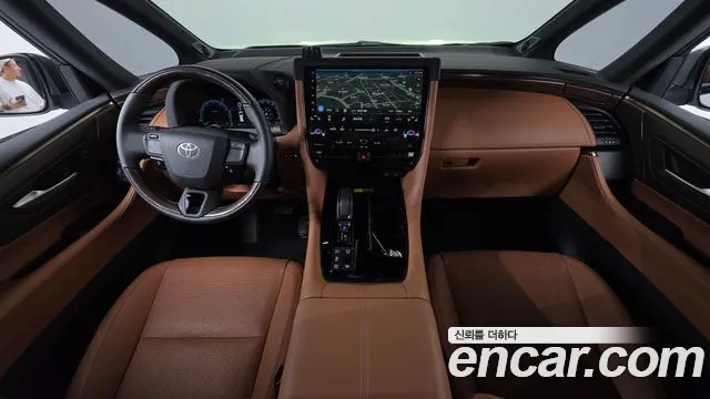 Toyota Alphard — интерьер