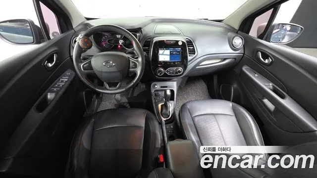 Renault Korea QM3 — интерьер