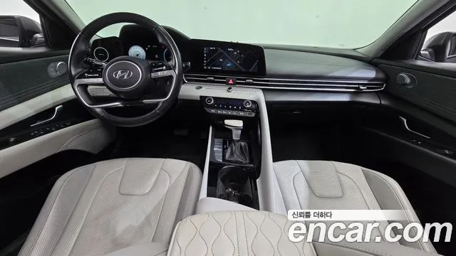 Hyundai Elantra — интерьер