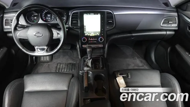 Renault Korea SM6 — интерьер