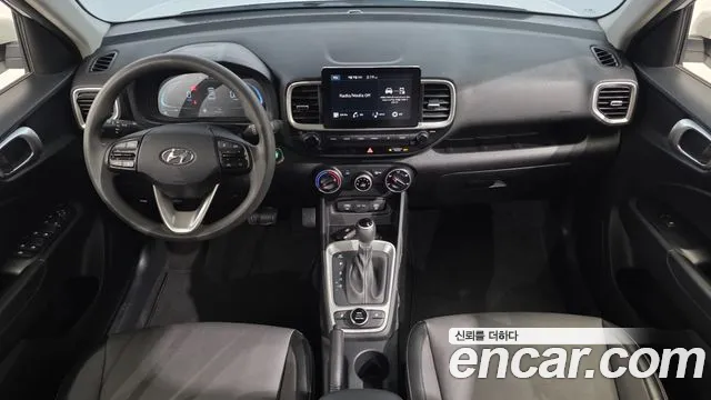 Hyundai Venue — интерьер