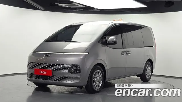 Hyundai Staria