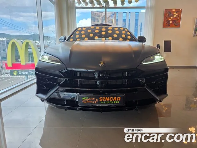 Lamborghini Urus — экстерьер