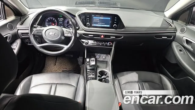 Hyundai Sonata — интерьер