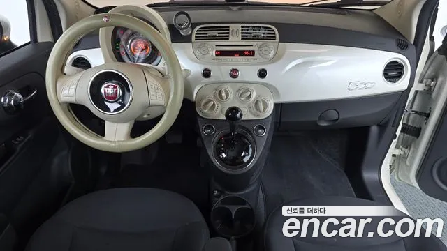 Fiat 500 — интерьер