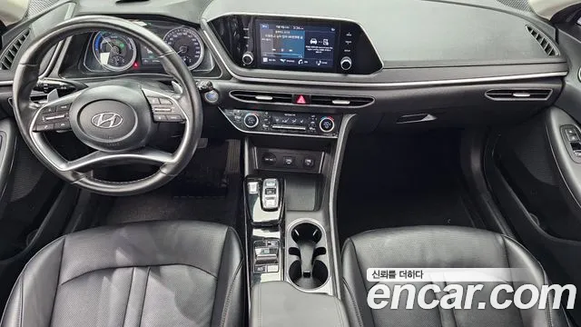 Hyundai Sonata — интерьер