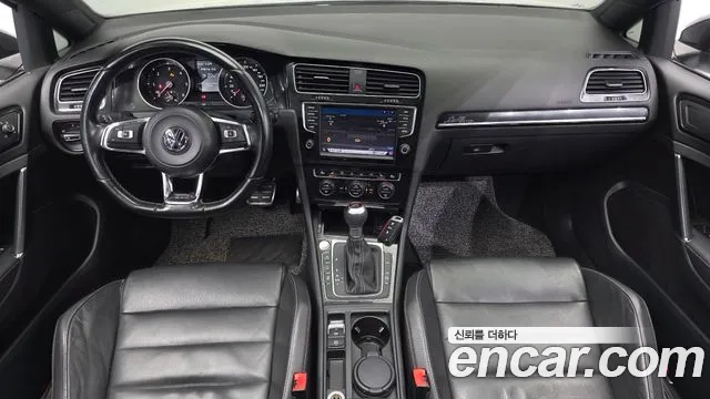 Volkswagen Golf — интерьер