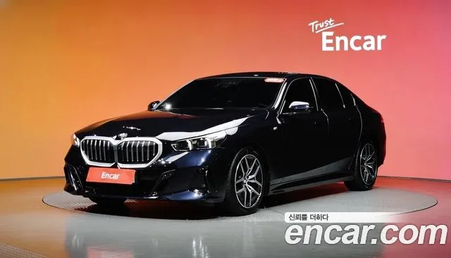 BMW 5 серия — экстерьер