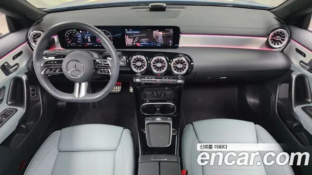Mercedes-Benz CLA-класс — интерьер
