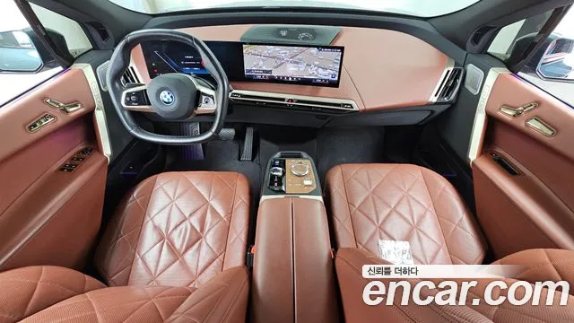 BMW iX — интерьер
