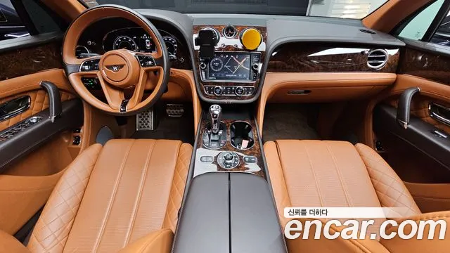 Bentley Bentayga — интерьер
