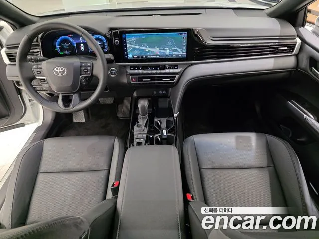 Toyota Camry — интерьер