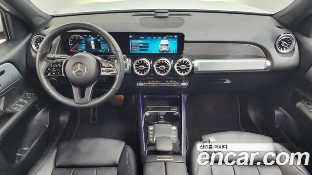 Mercedes-Benz GLB-класс — интерьер