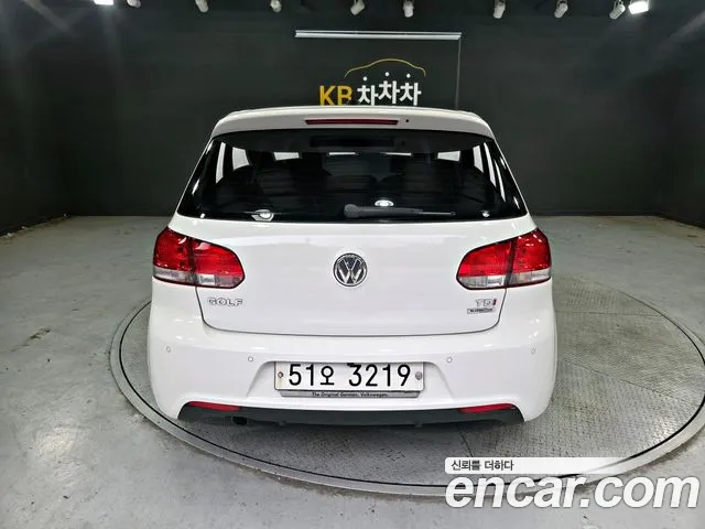 Volkswagen Golf — интерьер