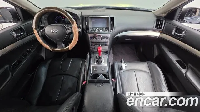 Infiniti G — интерьер