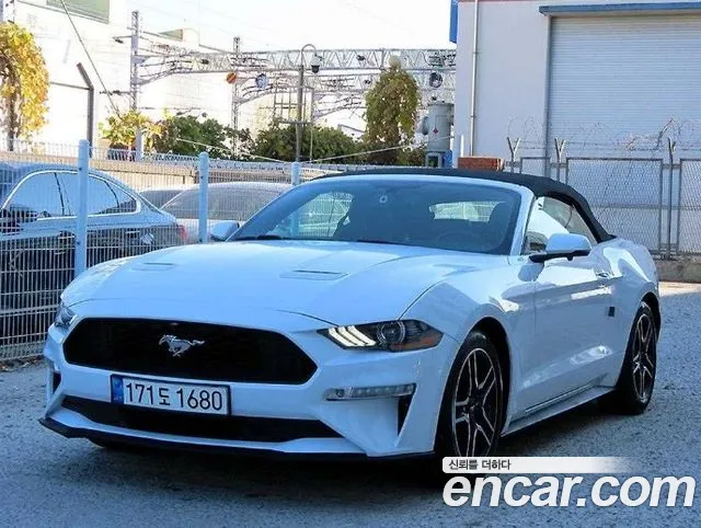 Ford Mustang — экстерьер