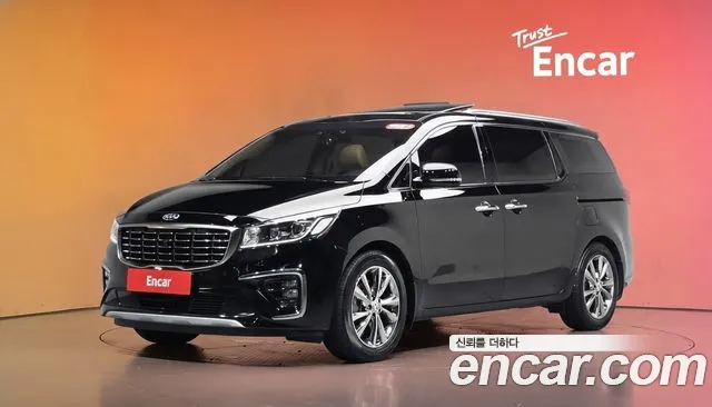 Kia Carnival — экстерьер