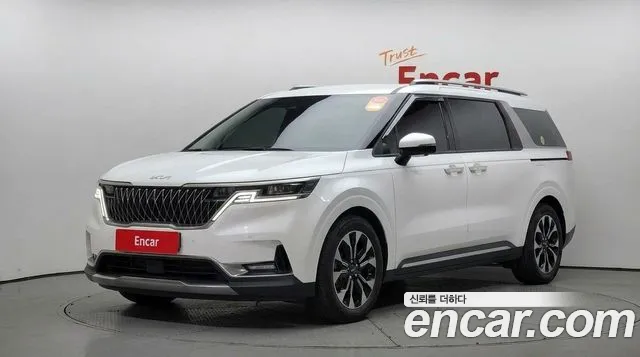 Kia Carnival — экстерьер