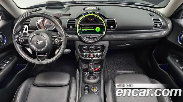 MINI Clubman — интерьер