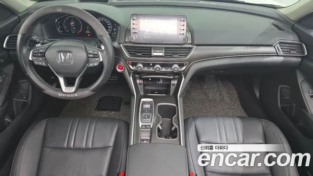 Honda Accord — интерьер