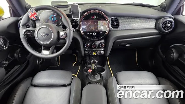 MINI Cooper — интерьер