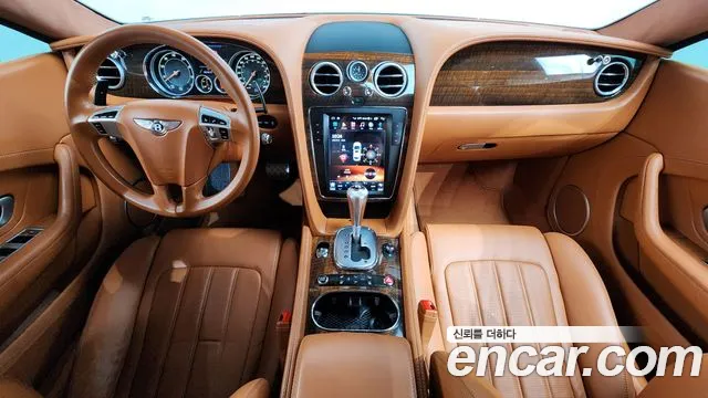 Bentley Continental — интерьер