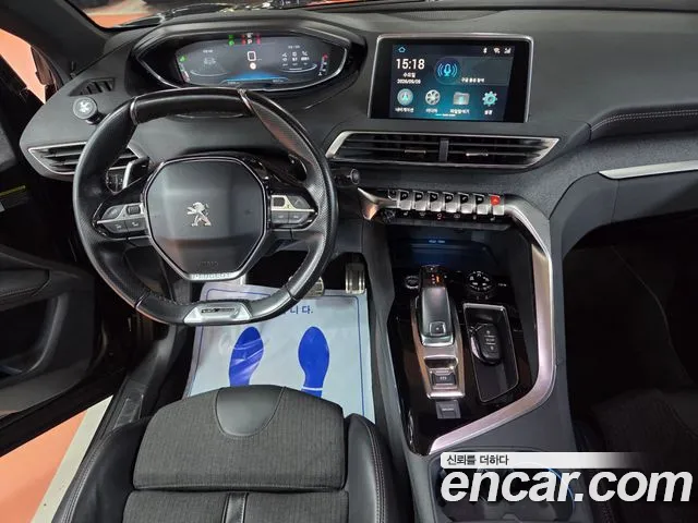 Peugeot 3008 — интерьер