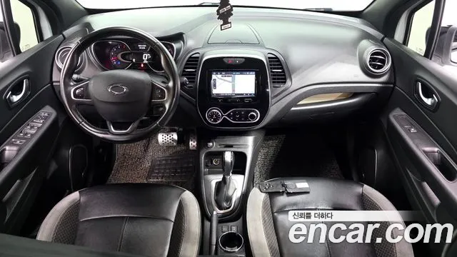 Renault Korea QM3 — интерьер