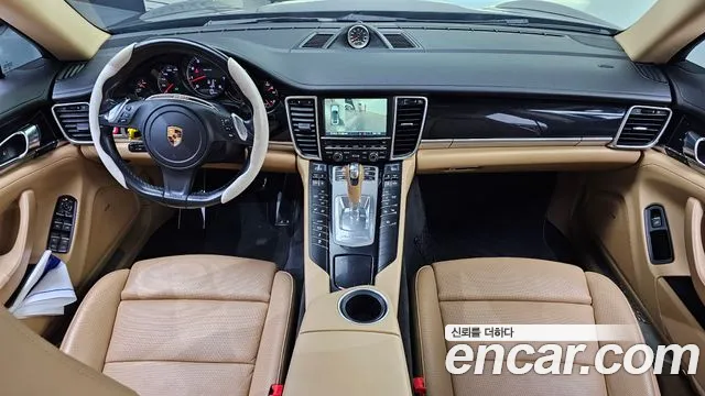 Porsche Panamera — интерьер