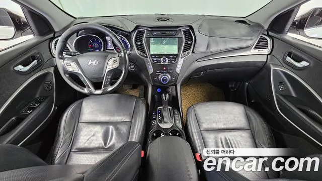 Hyundai Santa Fe — интерьер