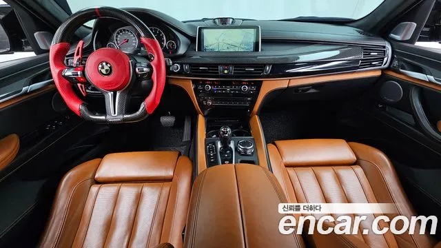 BMW X6 M — интерьер