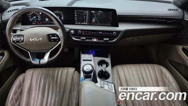 Kia K8 — интерьер
