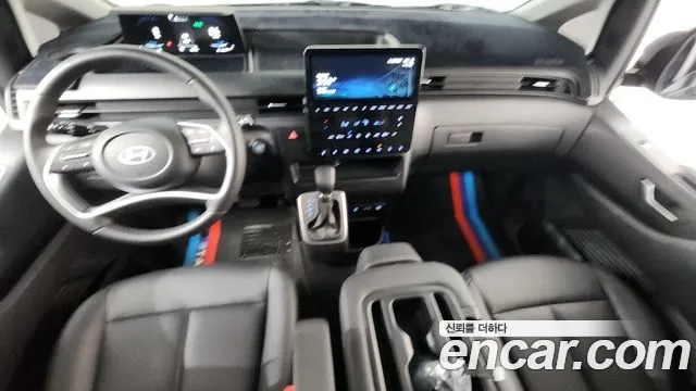 Hyundai Staria — интерьер
