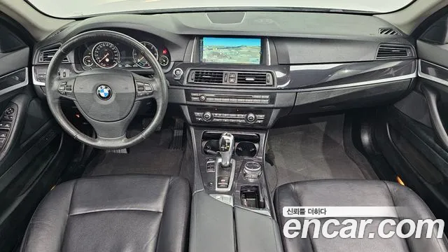 BMW 5 серия — интерьер