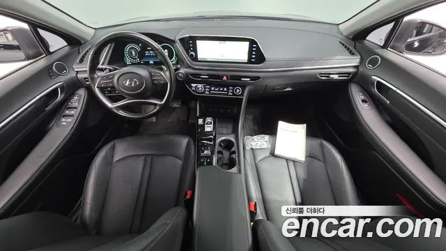 Hyundai Sonata — интерьер