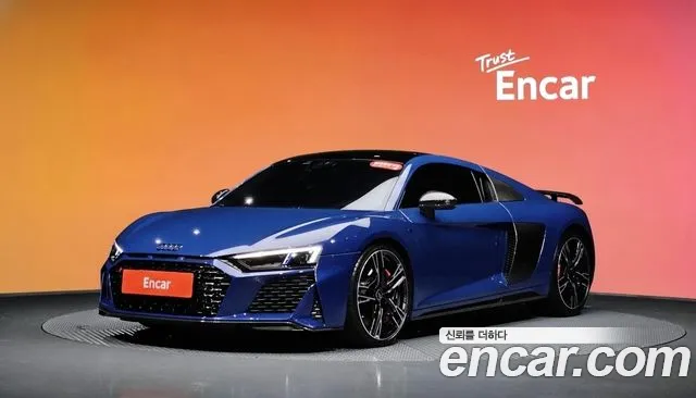 Audi R8 — экстерьер